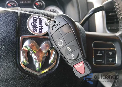 2015 Ram 2500 Big Horn из США, поврежденный, VIN 3C6UR5DL8FG632331